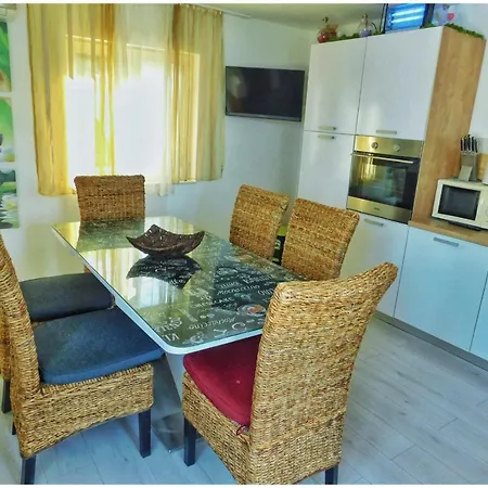 Littlevenice Appartme 50m From Sea דירה *