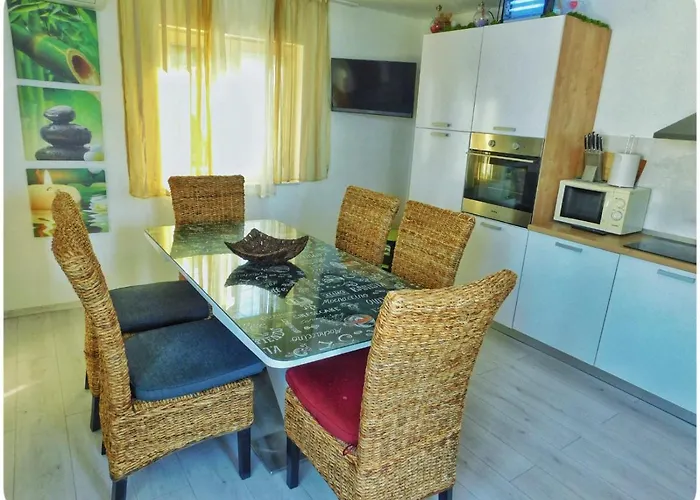 Littlevenice Appartme 50m From Sea Апартаменти *