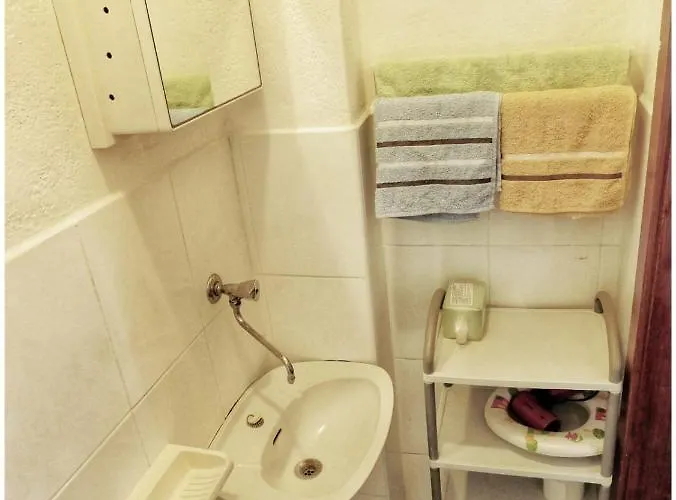 Апартаменти Littlevenice Appartme 50m From Sea Трогір