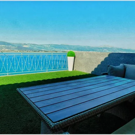 Littlevenice Appartme 50m From Sea Lägenhet