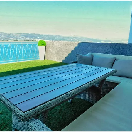 Littlevenice Appartme 50m From Sea Lägenhet